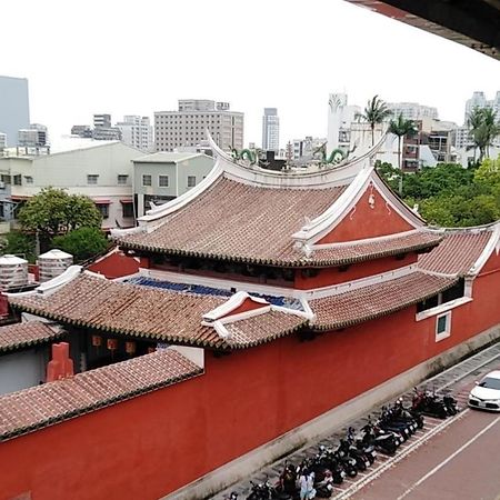 Temple Side Hostel تاينان المظهر الخارجي الصورة