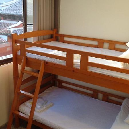 Temple Side Hostel تاينان المظهر الخارجي الصورة
