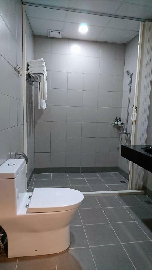 Temple Side Hostel تاينان المظهر الخارجي الصورة
