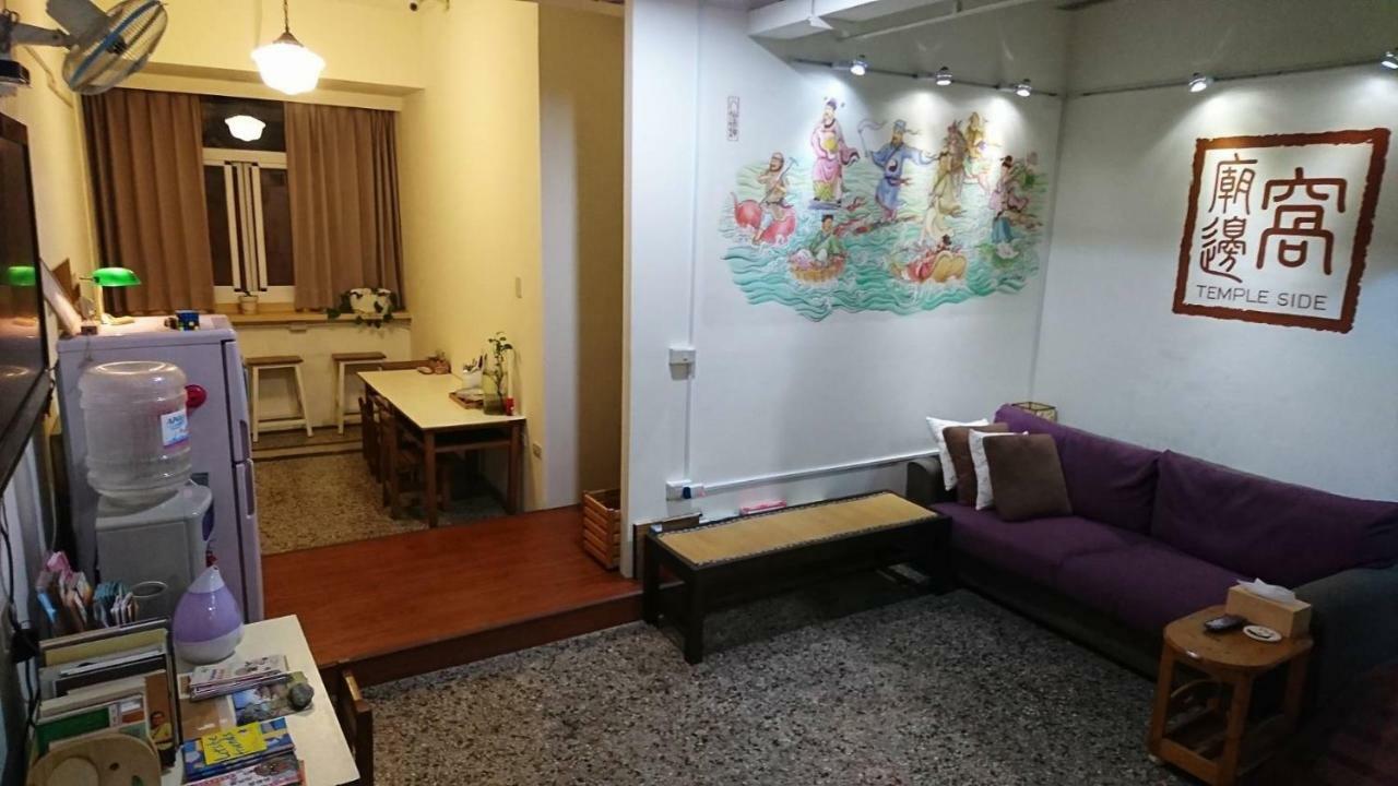 Temple Side Hostel تاينان المظهر الخارجي الصورة