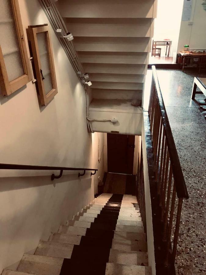 Temple Side Hostel تاينان المظهر الخارجي الصورة